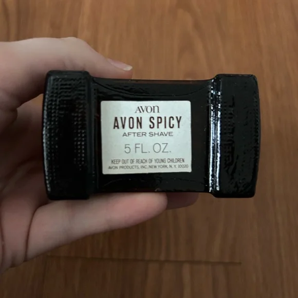 Avon Vibrant Retro Art Box - Picture 6 of 6